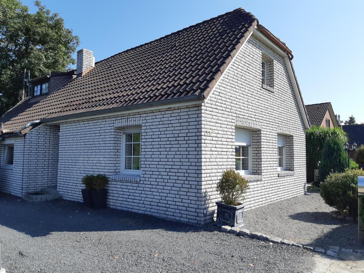 Monteurzimmer Ausma Boen 2 - Vakantiehuis Rust & Ruimte Bunde  ภายนอก รูปภาพ