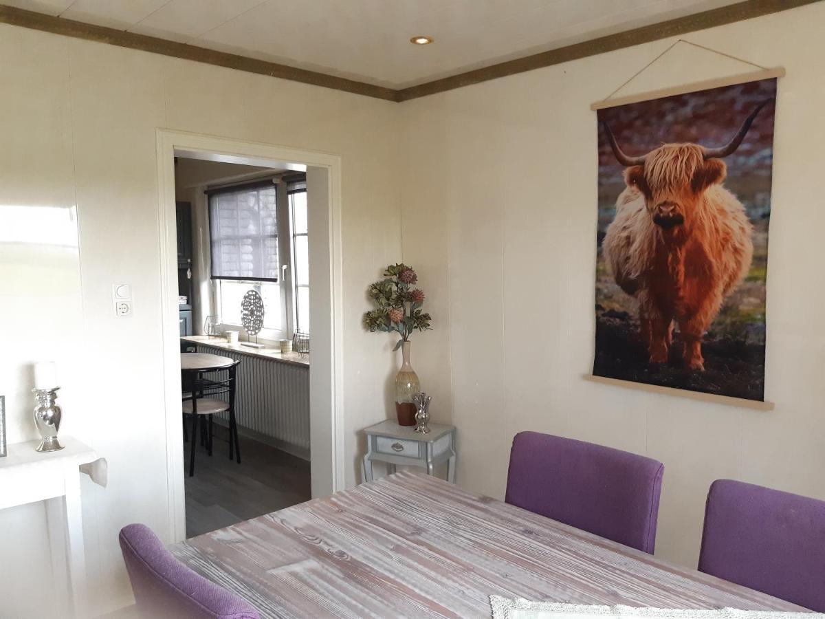 Monteurzimmer Ausma Boen 2 - Vakantiehuis Rust & Ruimte Bunde  ภายนอก รูปภาพ